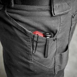 MILWAUKEE 500 Lumen Internal Rechargeable Flashlight IRFL500 -GORILLA SHOP unnamed file 236