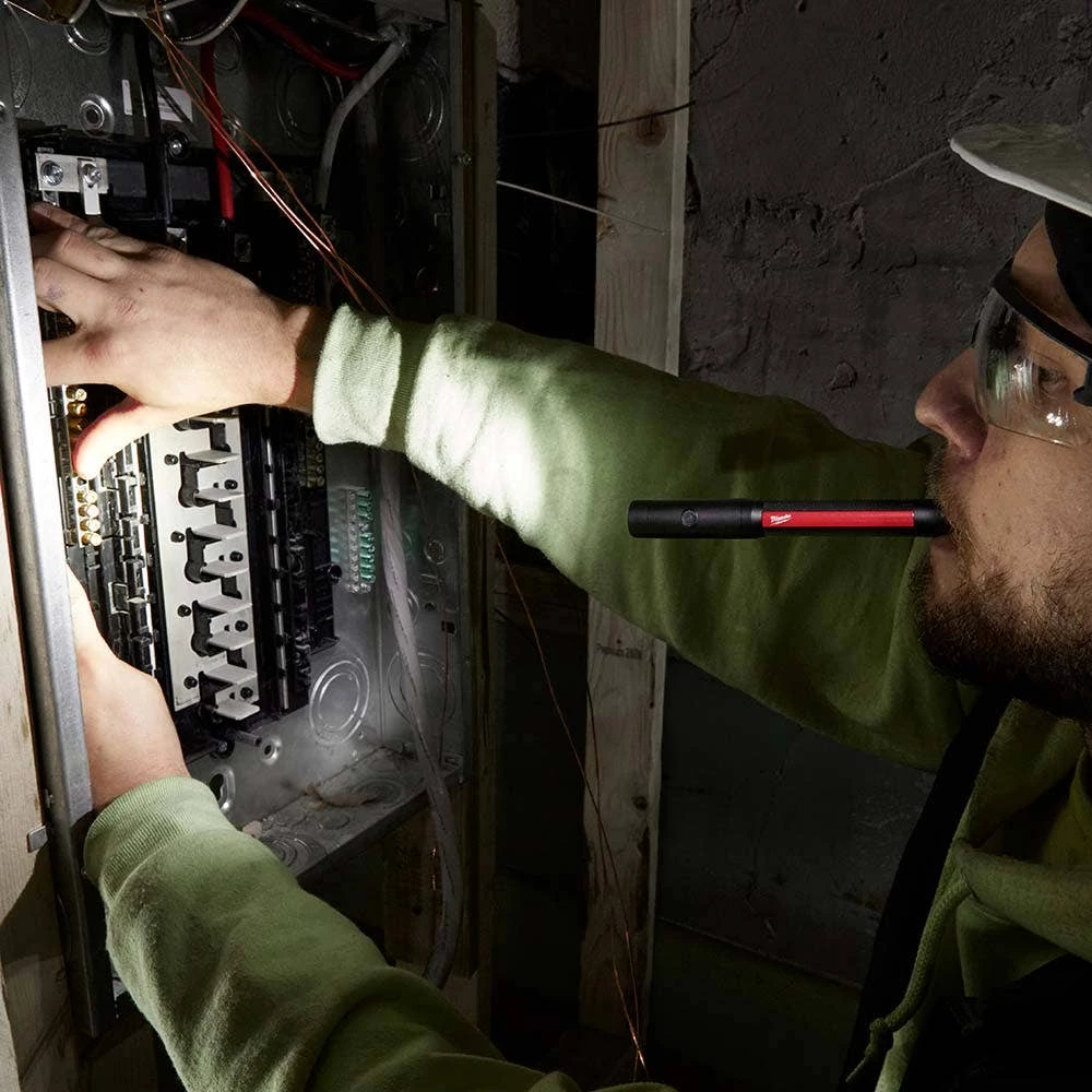 MILWAUKEE 250 Lumen Internal Rechargeable Penlight IRPL250 21 MILWAUKEE 250 Lumen Internal Rechargeable Penlight IRPL250 - Image 19