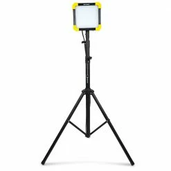 DETROIT 30W 2400 Lumen LED Worklight W/ Extendable Tripod Kit TTKIT722