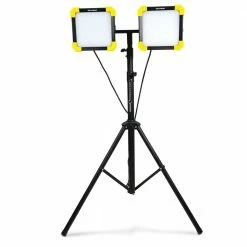 DETROIT 30W 2400 Lumen LED Worklights W/ 1.8 Tripod Kit TTKIT706