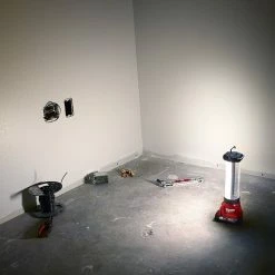 MILWAUKEE 18V LED Lantern Skin M18LL0 -GORILLA SHOP unnamed file 42