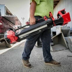 MILWAUKEE 18V/240V High Output Stand Area Light/Charger M18HOSALC-0 20 MILWAUKEE 18V/240V High Output Stand Area Light/Charger M18HOSALC-0 -GORILLA SHOP unnamed file 495