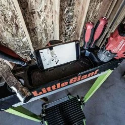 LITTLE GIANT Fibreglass Jumbo Step W. Handrail 11933 31 LITTLE GIANT Fibreglass Jumbo Step W. Handrail 11933 -GORILLA SHOP unnamed file 819