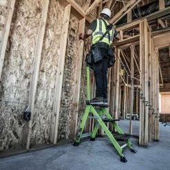 LITTLE GIANT Fibreglass Jumbo Step W. Handrail 11933 38 LITTLE GIANT Fibreglass Jumbo Step W. Handrail 11933 -GORILLA SHOP unnamed file 826